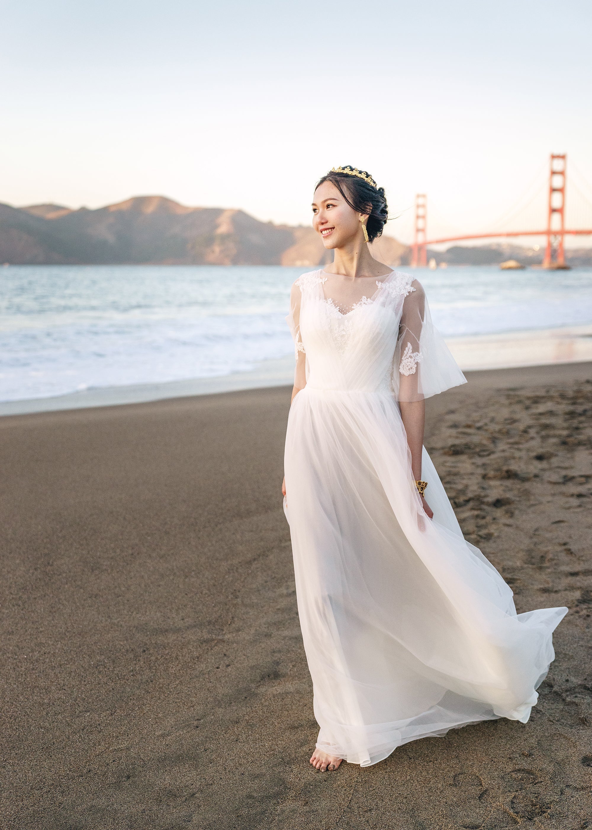 Short Sleeves A-line light-weight lace applique tulle mini wedding dress SelenaHuanStudio