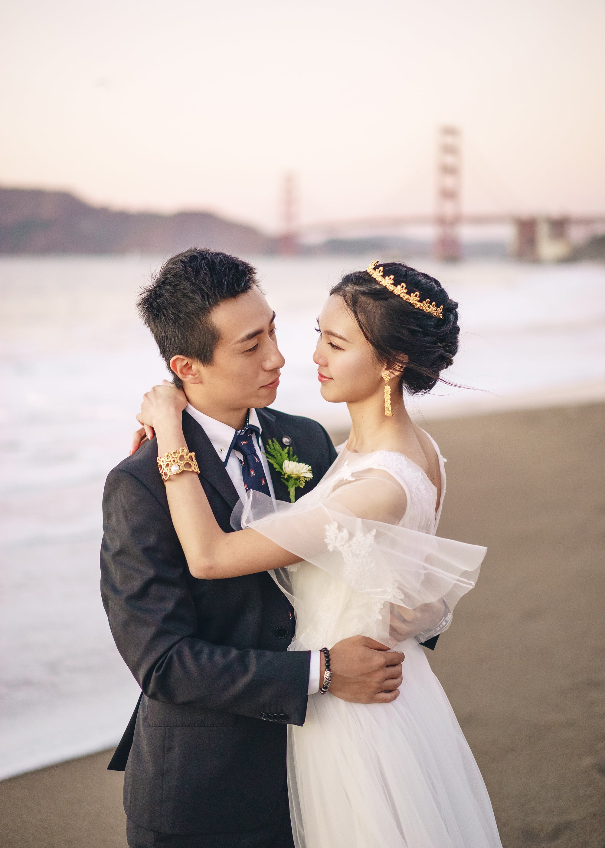 Short Sleeves A-line light-weight lace applique tulle mini wedding dress SelenaHuanStudio