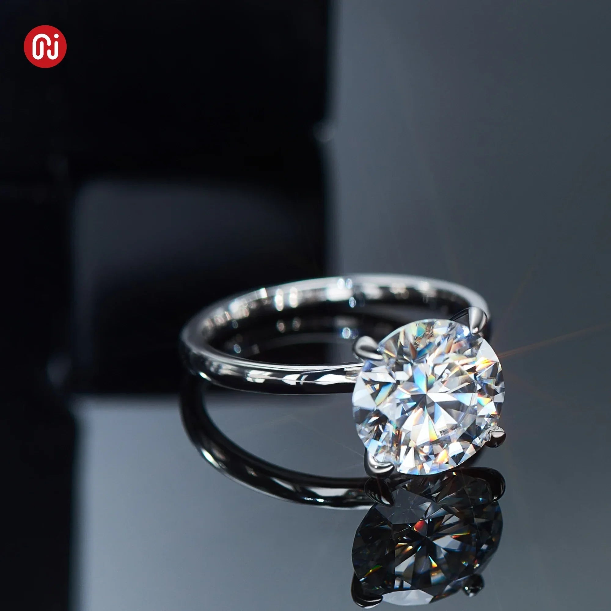 GIGAJEWE BIG 4.0ct Moissanite Super Shiny Round Cut Simplic 18K Plating Silver Ring Diamond Test Passed Fashion Woman Girl Gift Luxlife Brands