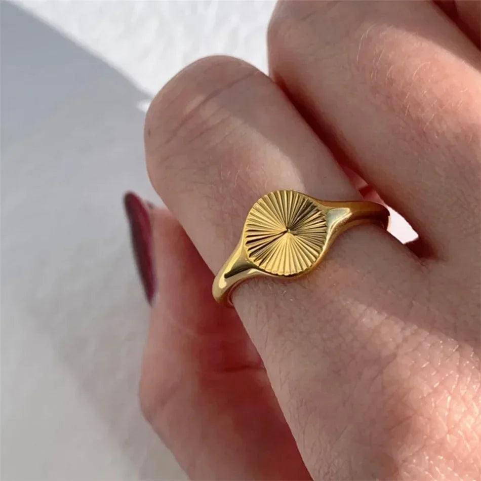 Fashion Ring 316L Stainless Steel Ring Anillo Ringen Mujer Women Rings Bague Couple Matching Jewlery Fashion Gifts Do not fade Luxlife Brands
