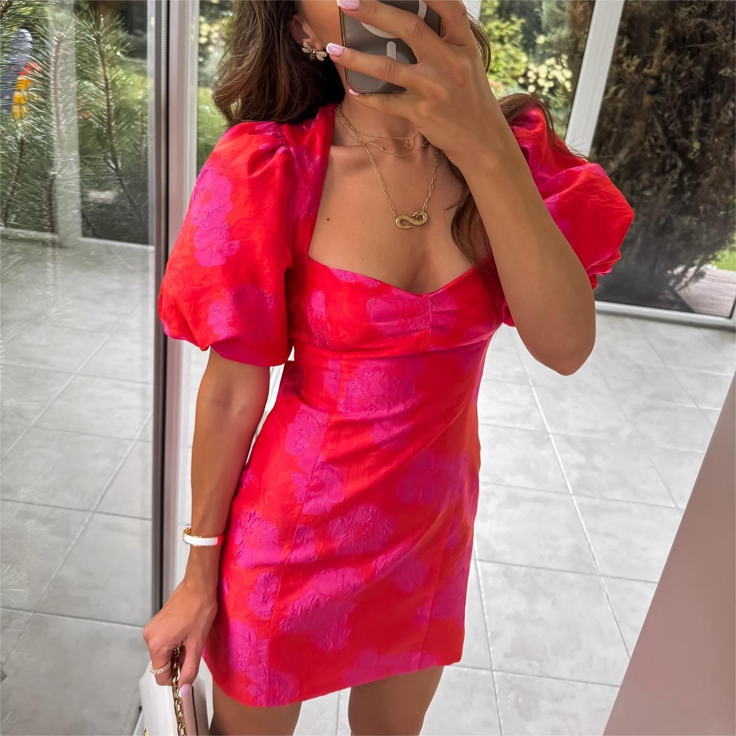 Sexy Square Neck Puff Sleeves Jacquard Dress Cross Backless Slim Fit Hip Wrapped Sexy Dress Bella Mia