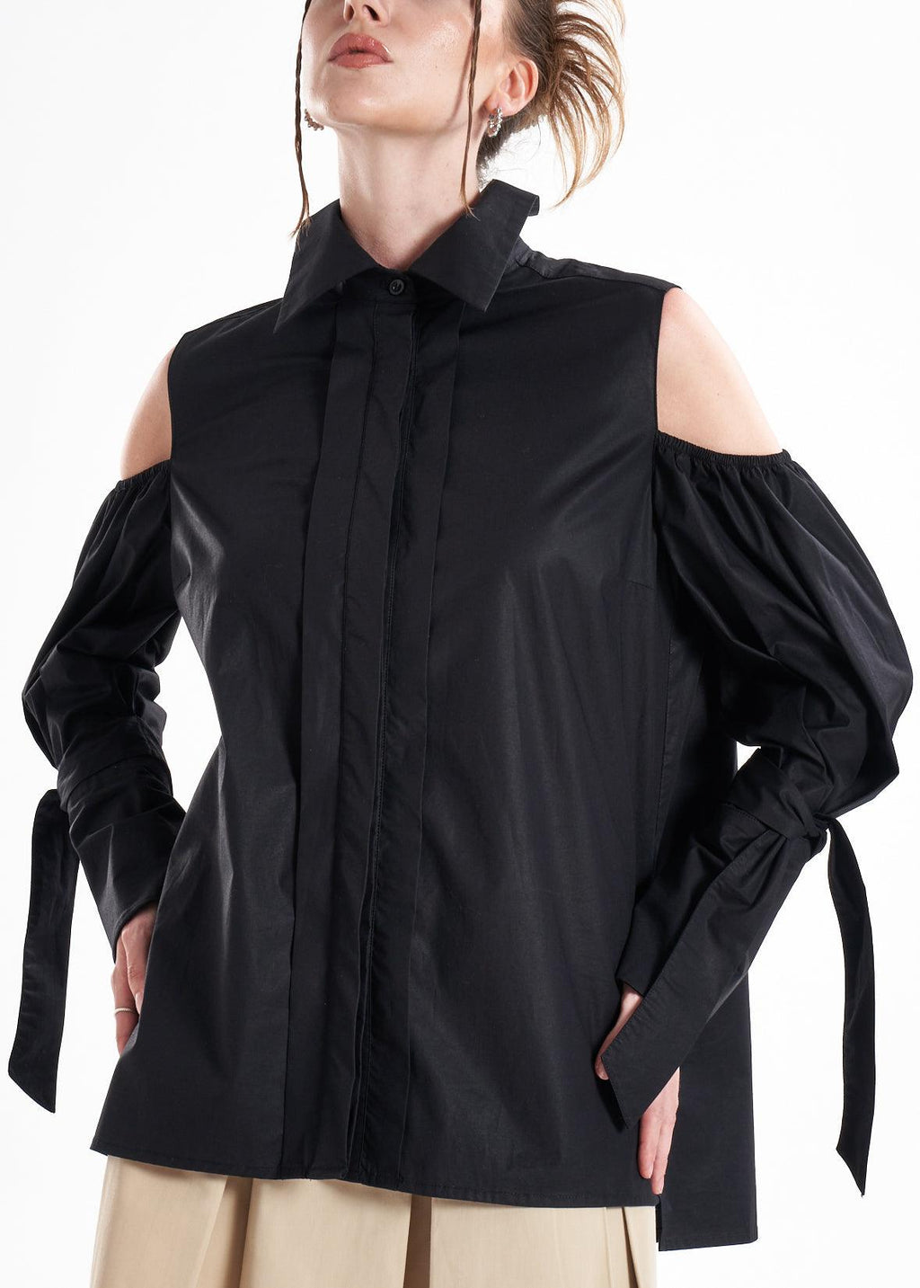 Quarta Open Shoulders Black Premium Poplin Shirt