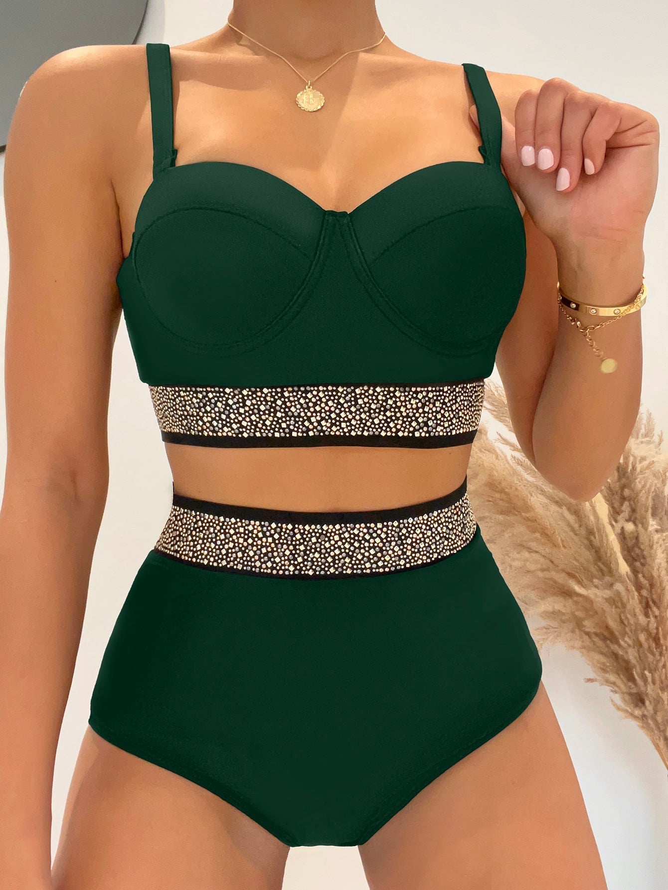 Bikini High Waist Sexy Steel Bracket Push up Split Swimsuit Bikini Black Swimsuit Bella Mia