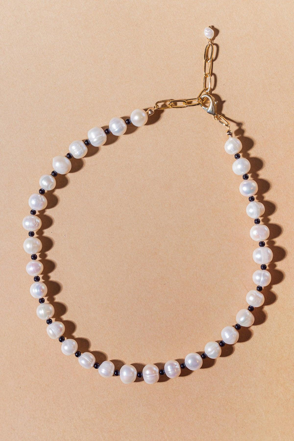 LOU PEARL NECKLACE Flying Tomato