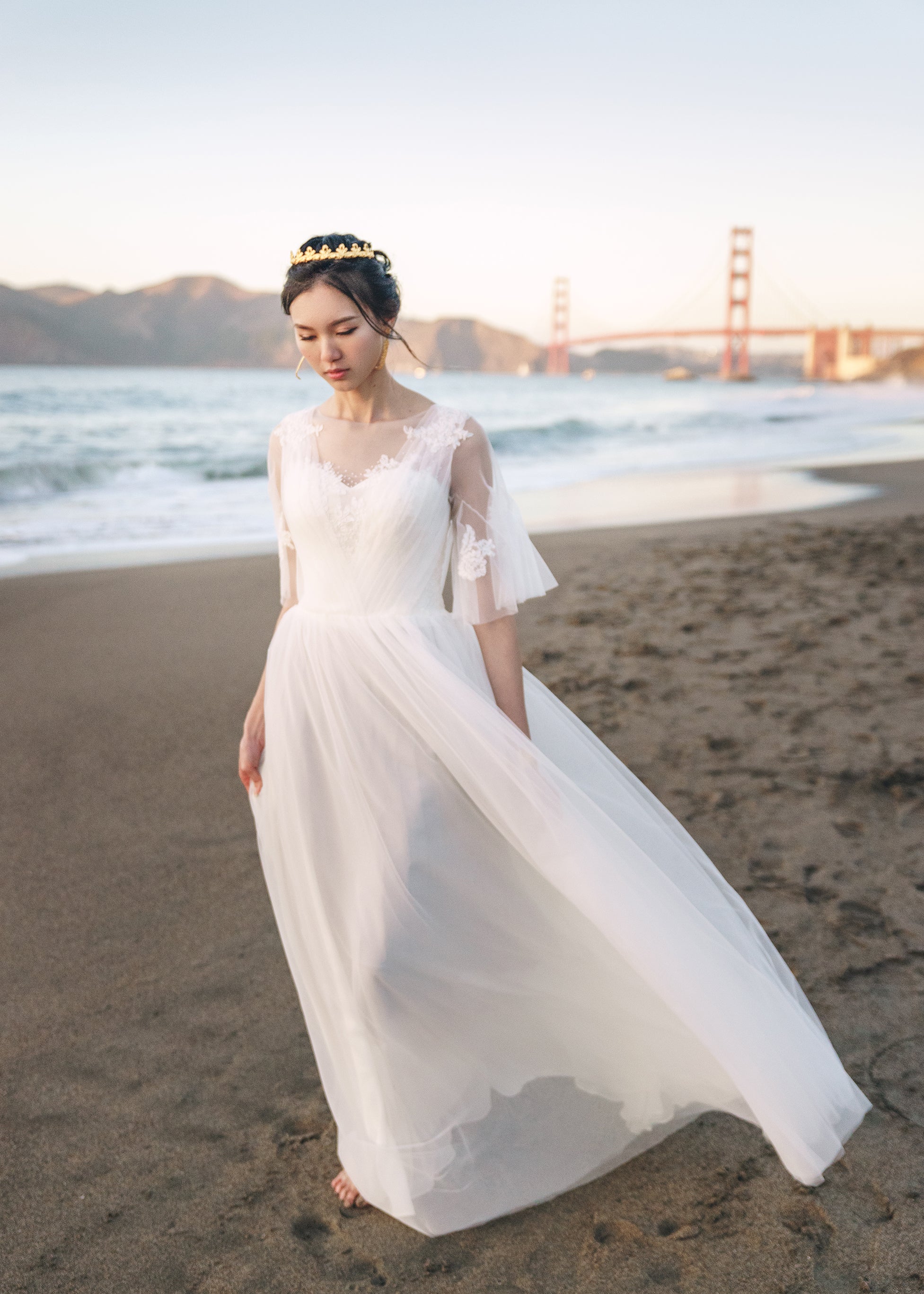 Short Sleeves A-line light-weight lace applique tulle mini wedding dress SelenaHuanStudio