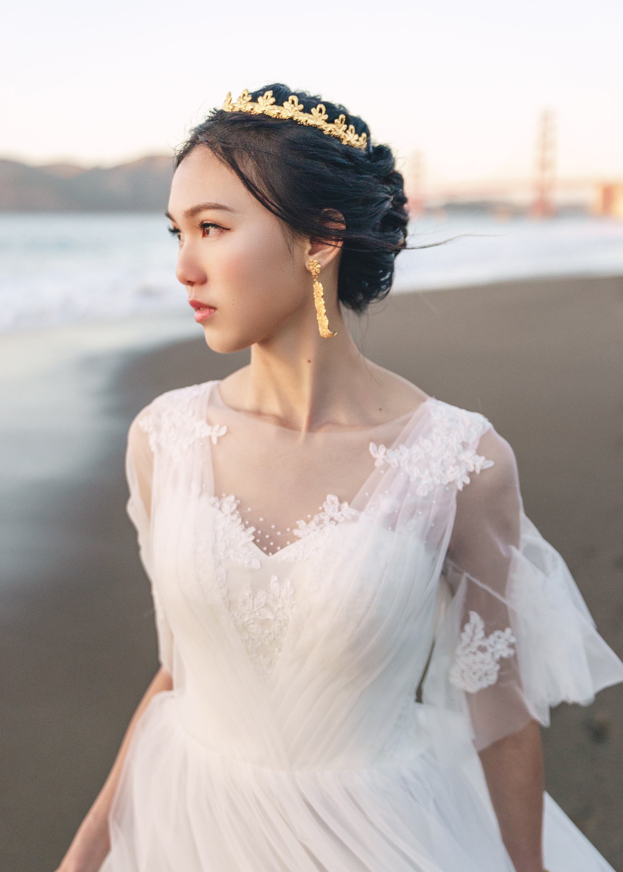 Short Sleeves A-line light-weight lace applique tulle mini wedding dress SelenaHuanStudio