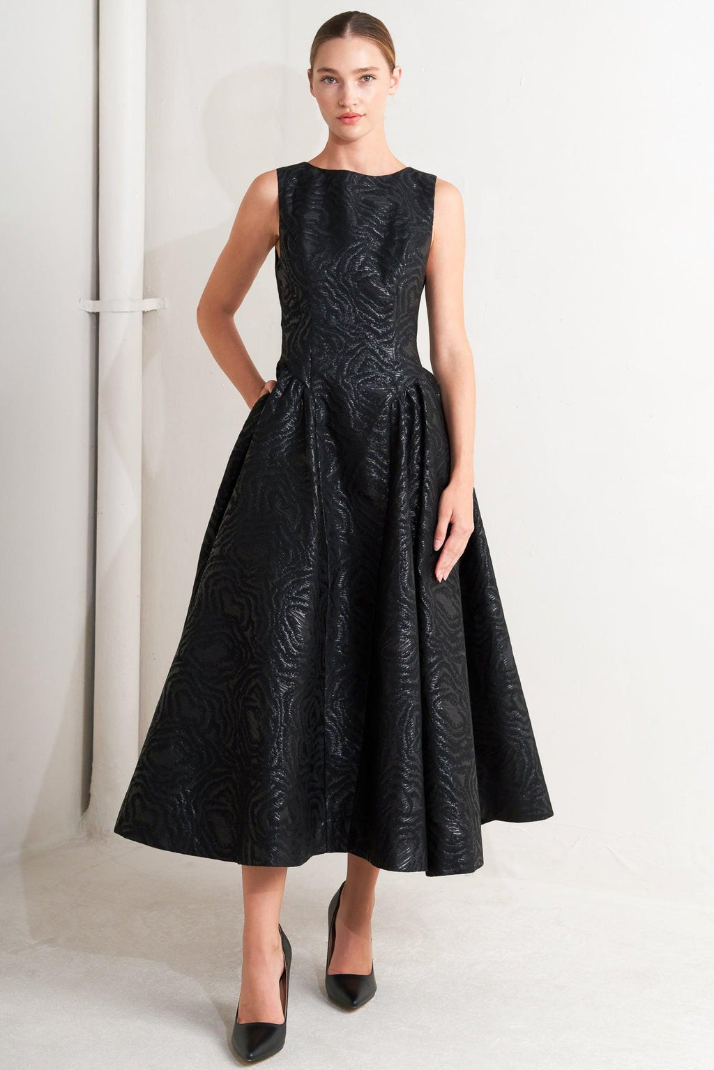 CHECK YOURSELF BLACK WOVEN MIDI DRESS Flying Tomato