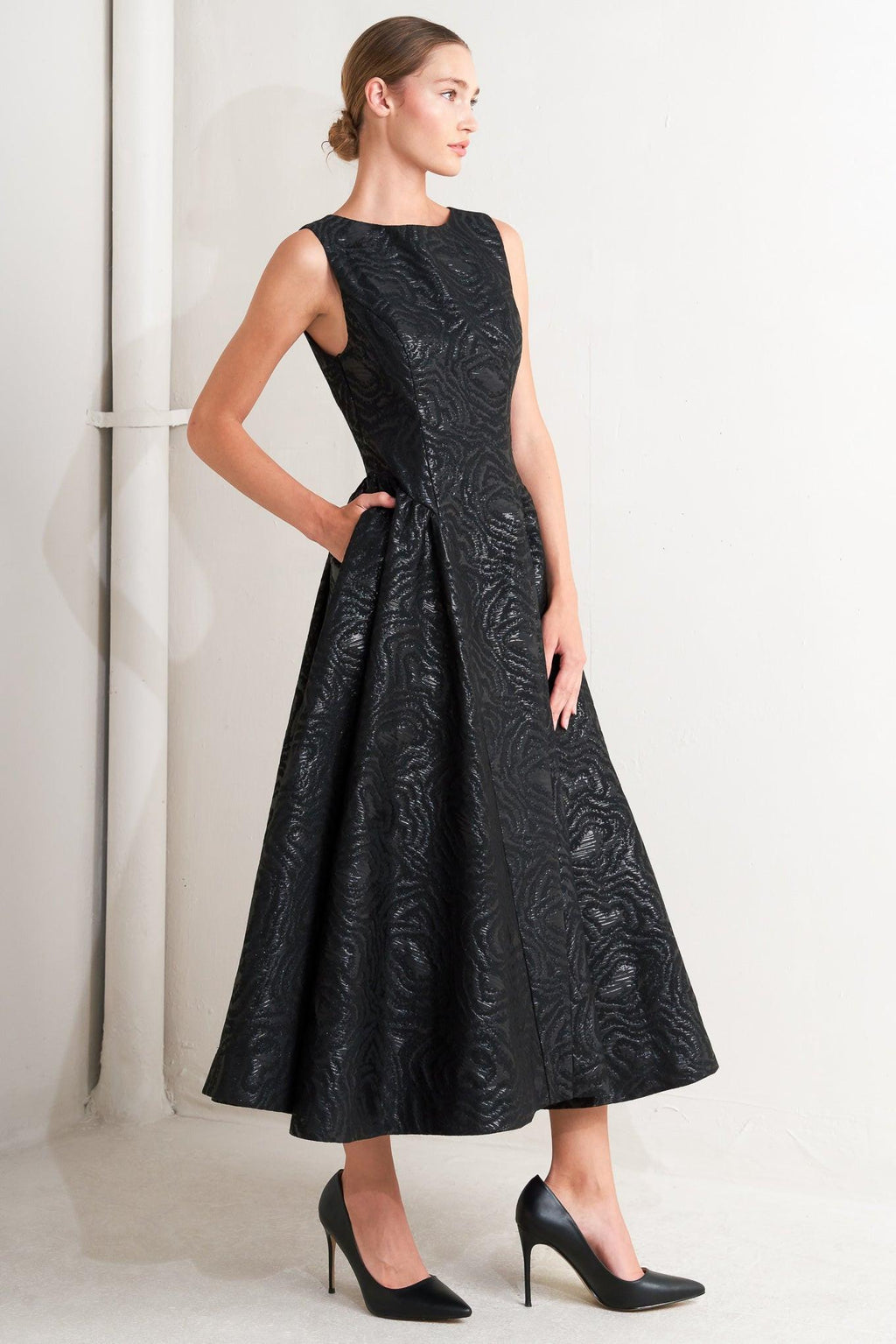 CHECK YOURSELF BLACK WOVEN MIDI DRESS Flying Tomato