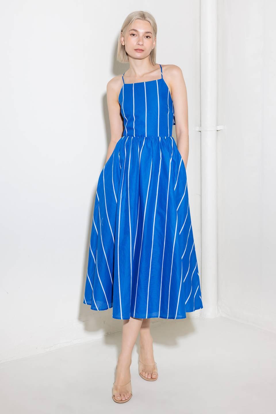 LET THE GOOD IN BLUE WOVEN MIDI DRESS Flying Tomato