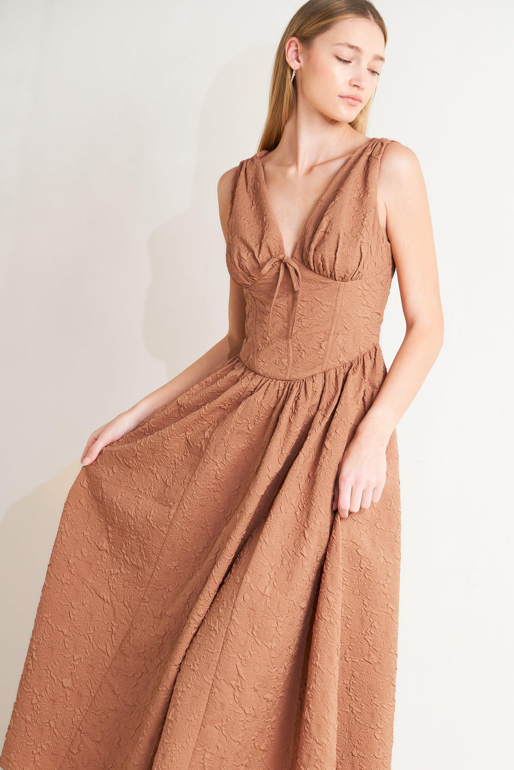 EARTHBOUND CHARM WOVEN MIDI DRESS Flying Tomato