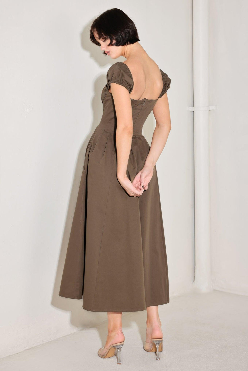MOCHA MUSE MOMENT WOVEN MIDI DRESS Flying Tomato