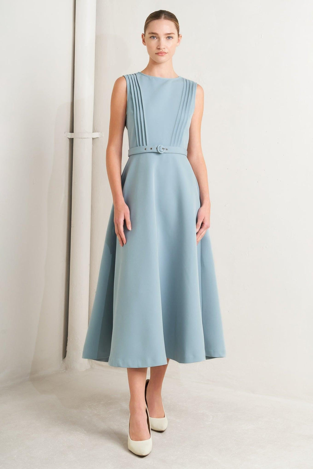 SOFT SPOKEN WOVEN MIDI DRESS Flying Tomato