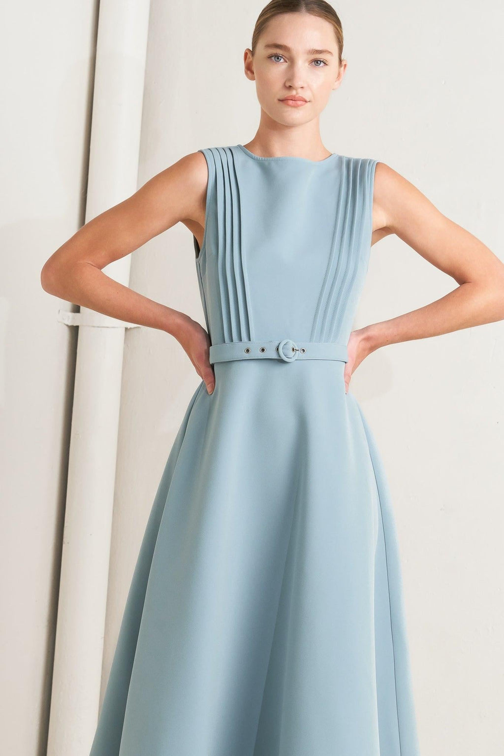 SOFT SPOKEN WOVEN MIDI DRESS Flying Tomato