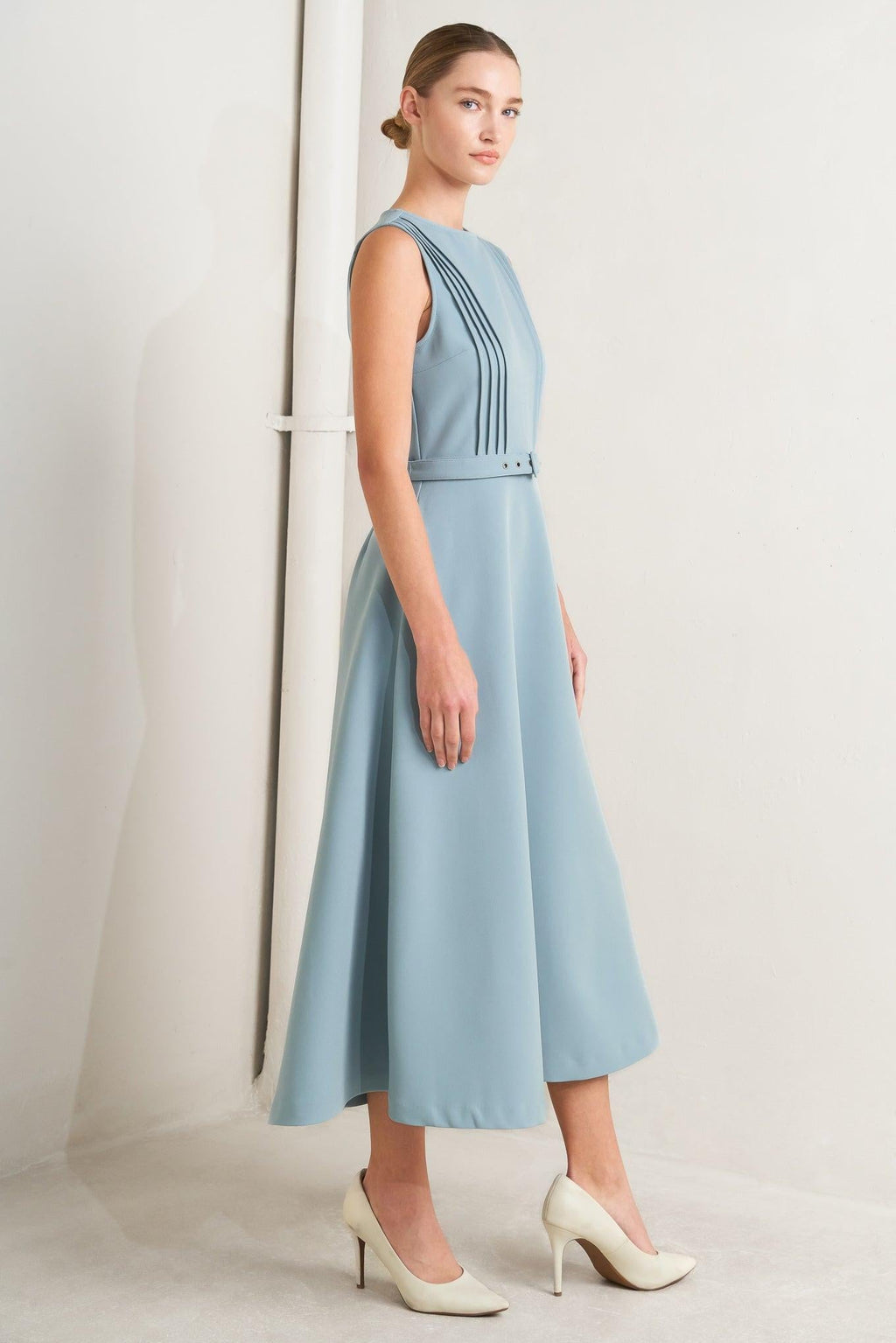 SOFT SPOKEN WOVEN MIDI DRESS Flying Tomato