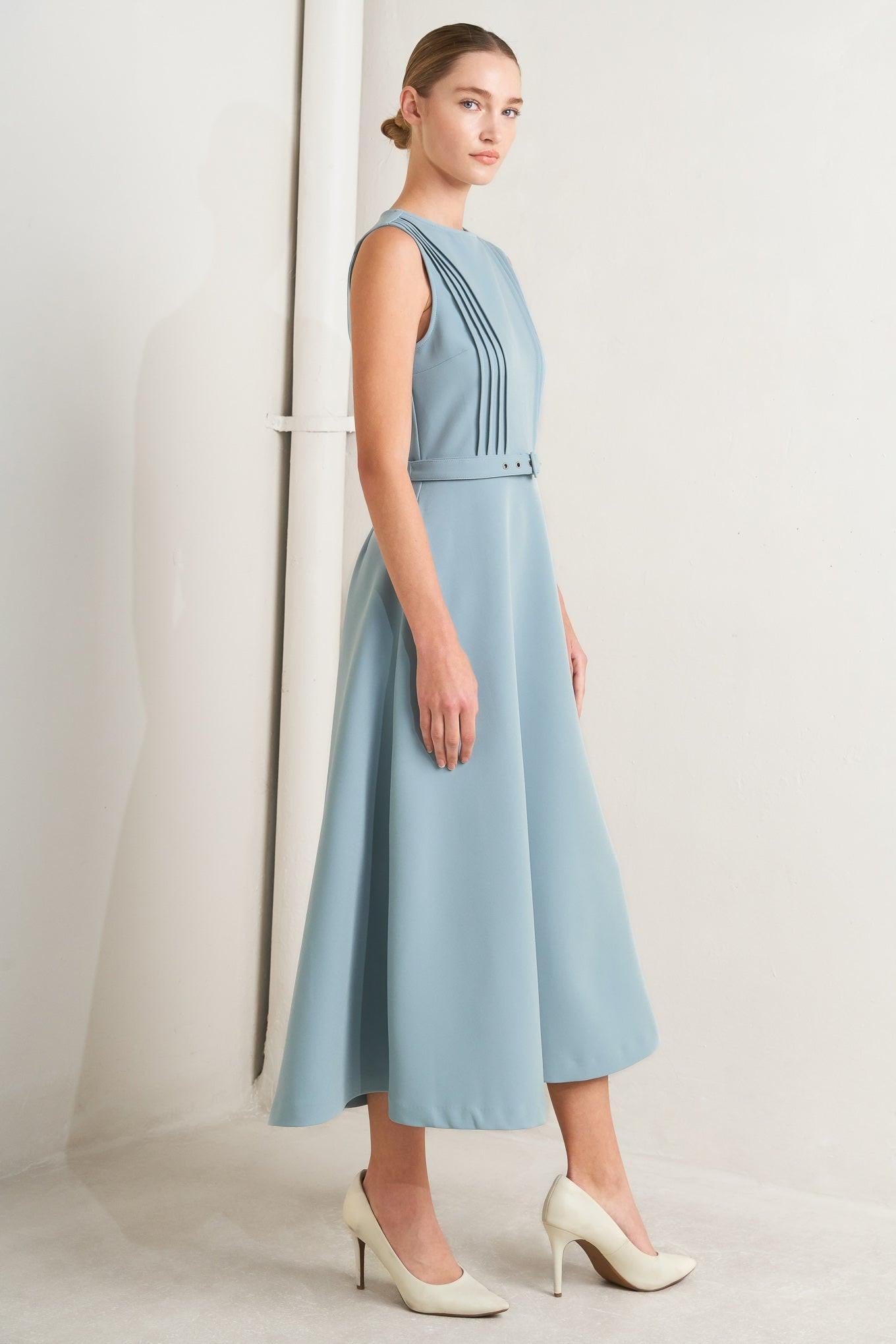 SOFT SPOKEN WOVEN MIDI DRESS Flying Tomato