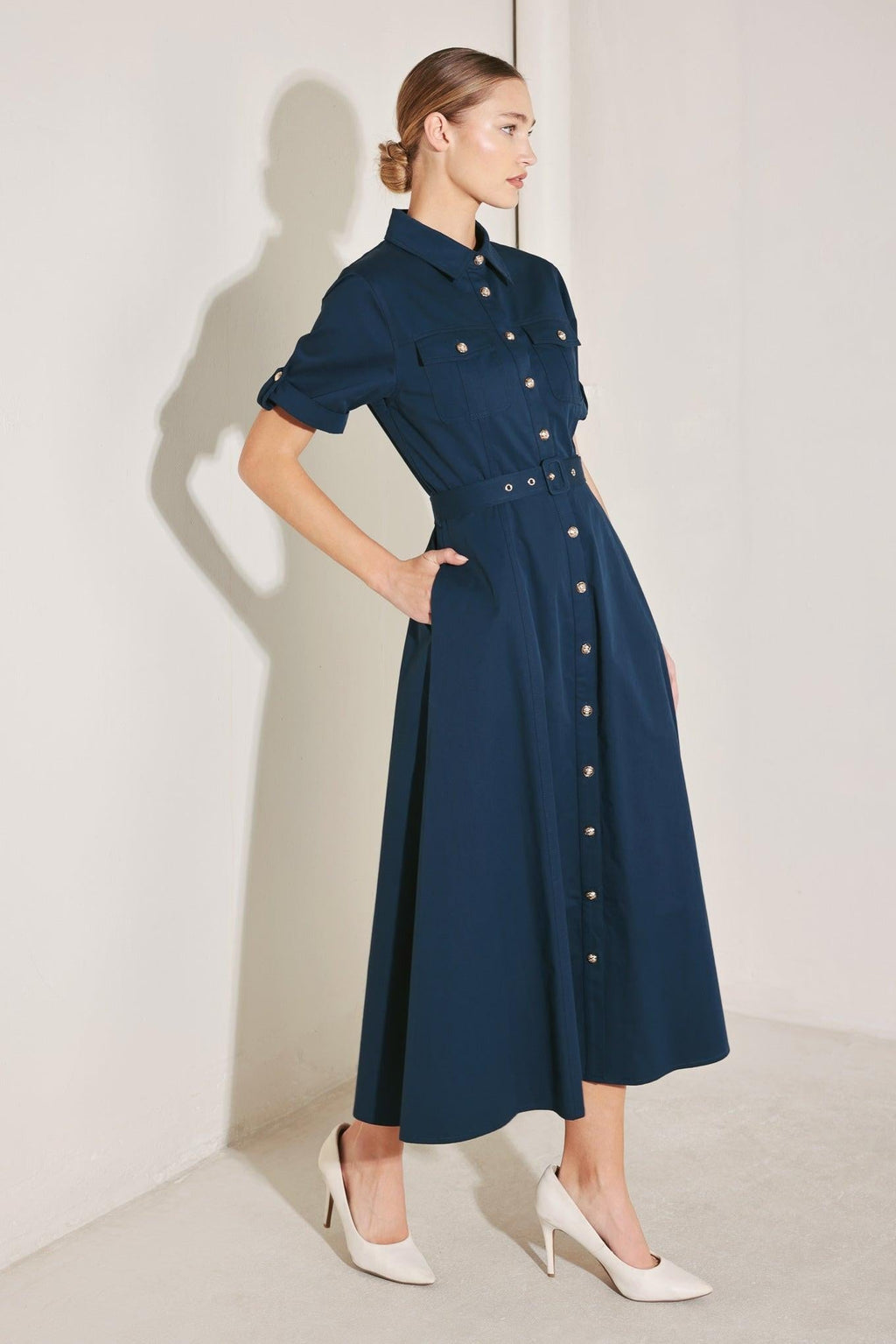 CLASSIC AUTHORITY WOVEN MIDI DRESS Flying Tomato