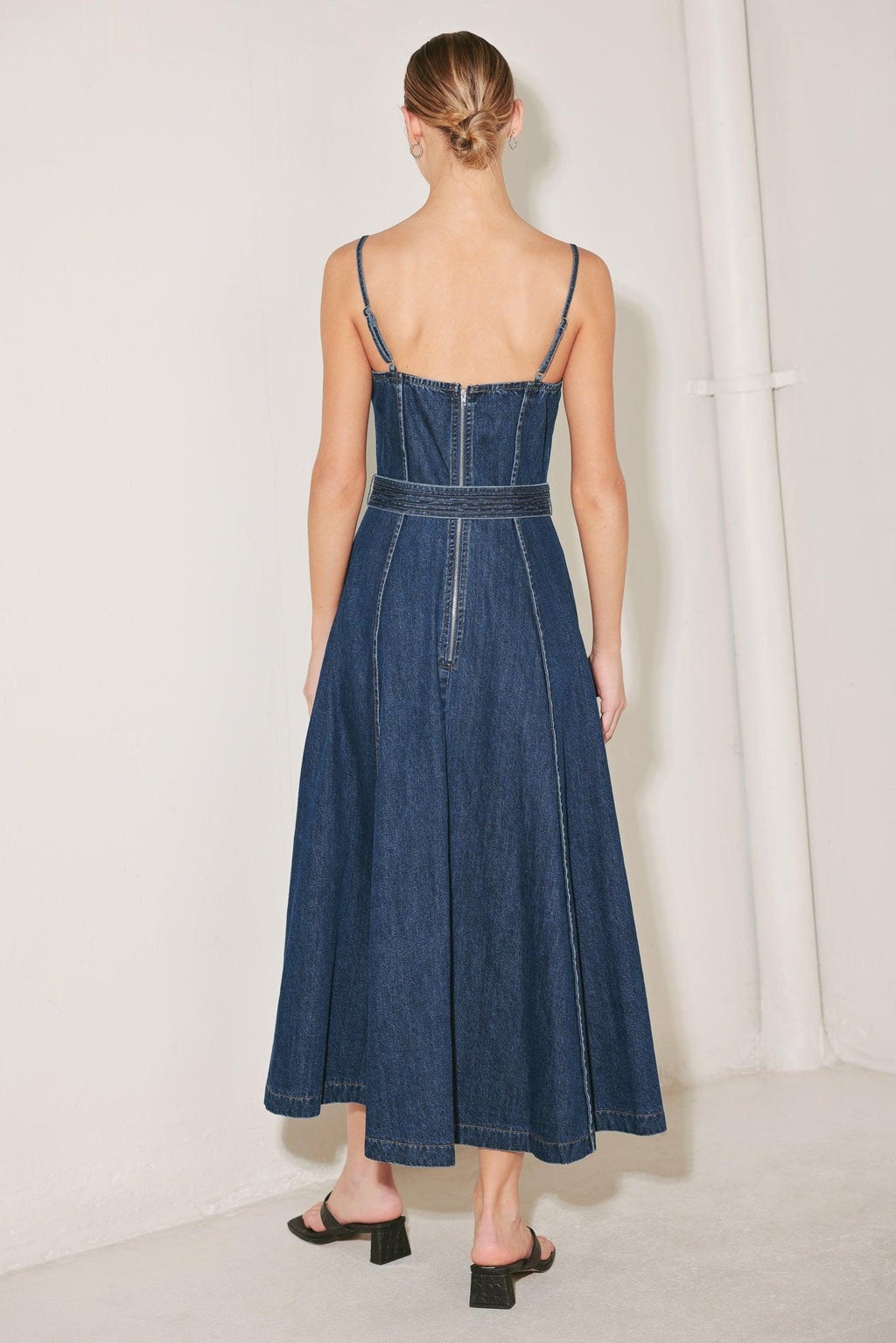 UNDERSTATED ICON DENIM MIDI DRESS Flying Tomato