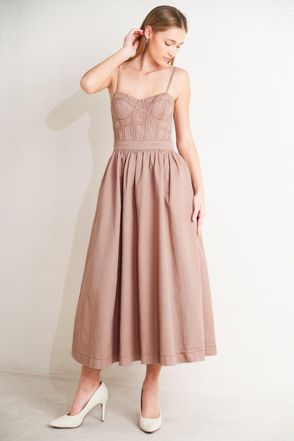 UNDERSTATED GLAM WOVEN TWILL MIDI DRESS Flying Tomato
