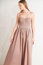 UNDERSTATED GLAM WOVEN TWILL MIDI DRESS Flying Tomato