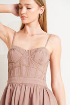 UNDERSTATED GLAM WOVEN TWILL MIDI DRESS Flying Tomato