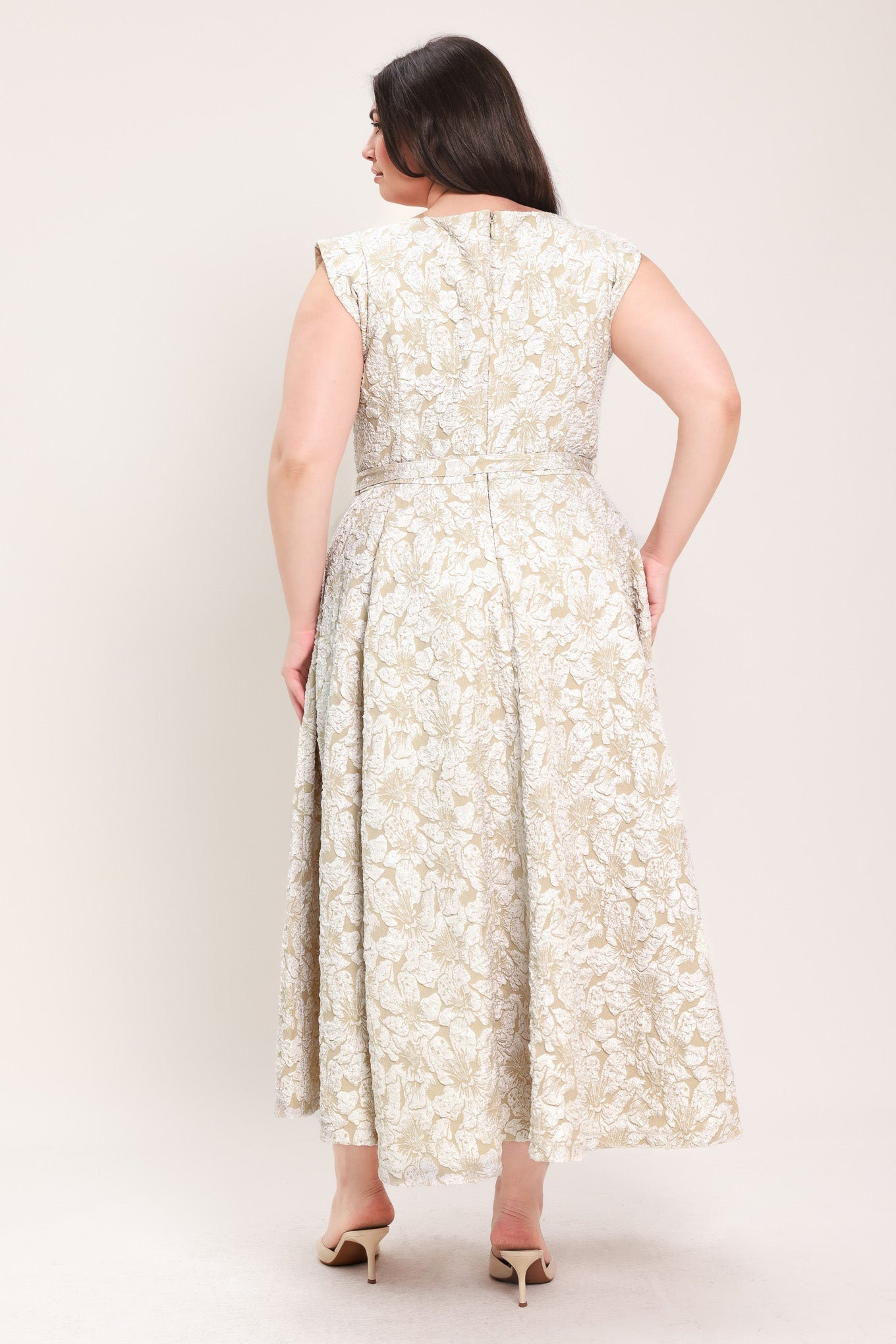 [PREORDER] STATEMENT IN IVORY WOVEN MIDI DRESS Flying Tomato