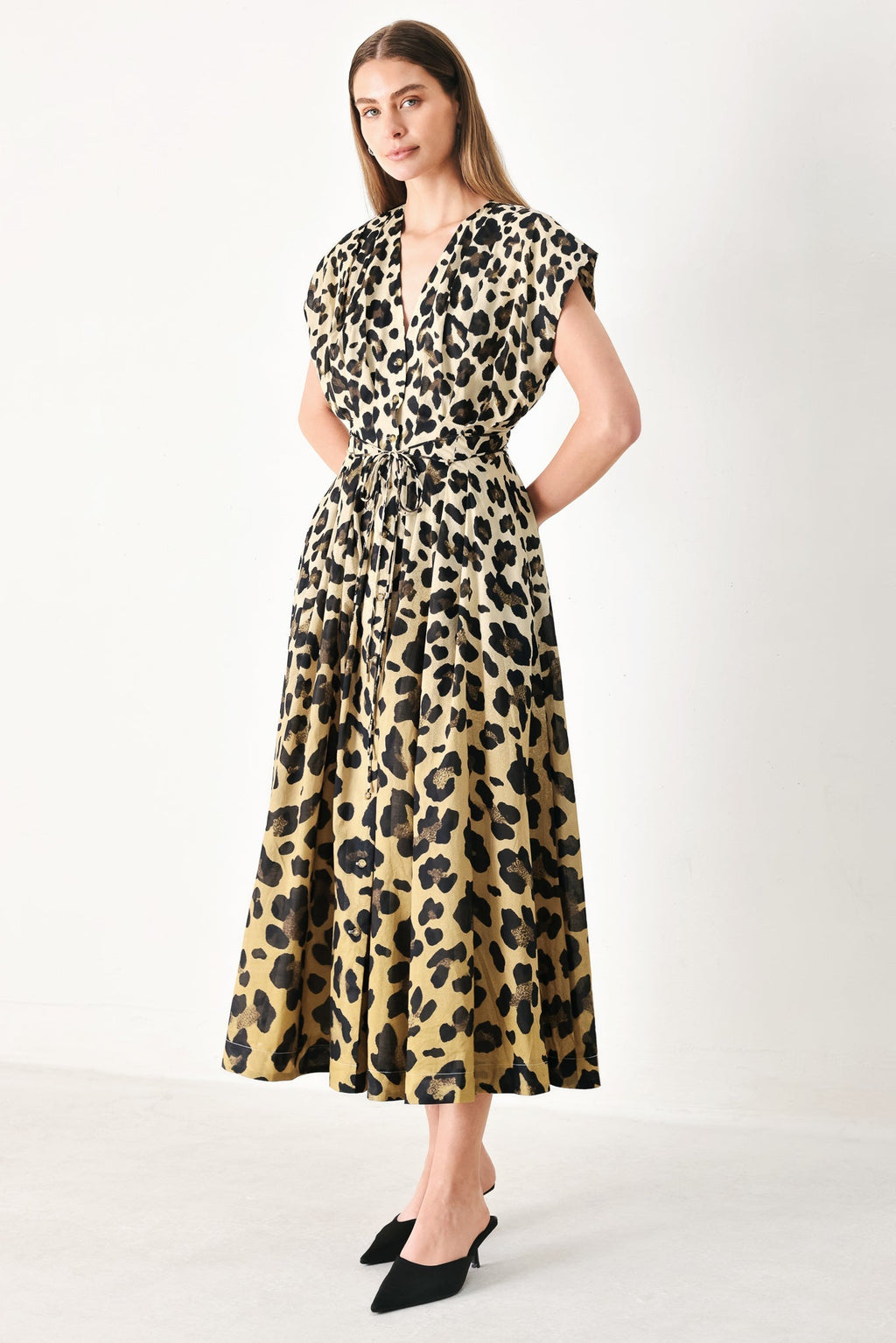 [PREORDER] WILD MUSE WOVEN MIDI DRESS Flying Tomato
