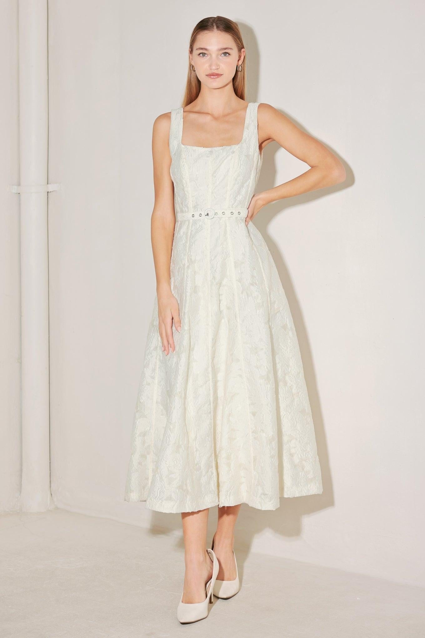 [PREORDER] LOVE IN SLOW MOTION WOVEN JACQUARD MIDI DRESS Flying Tomato