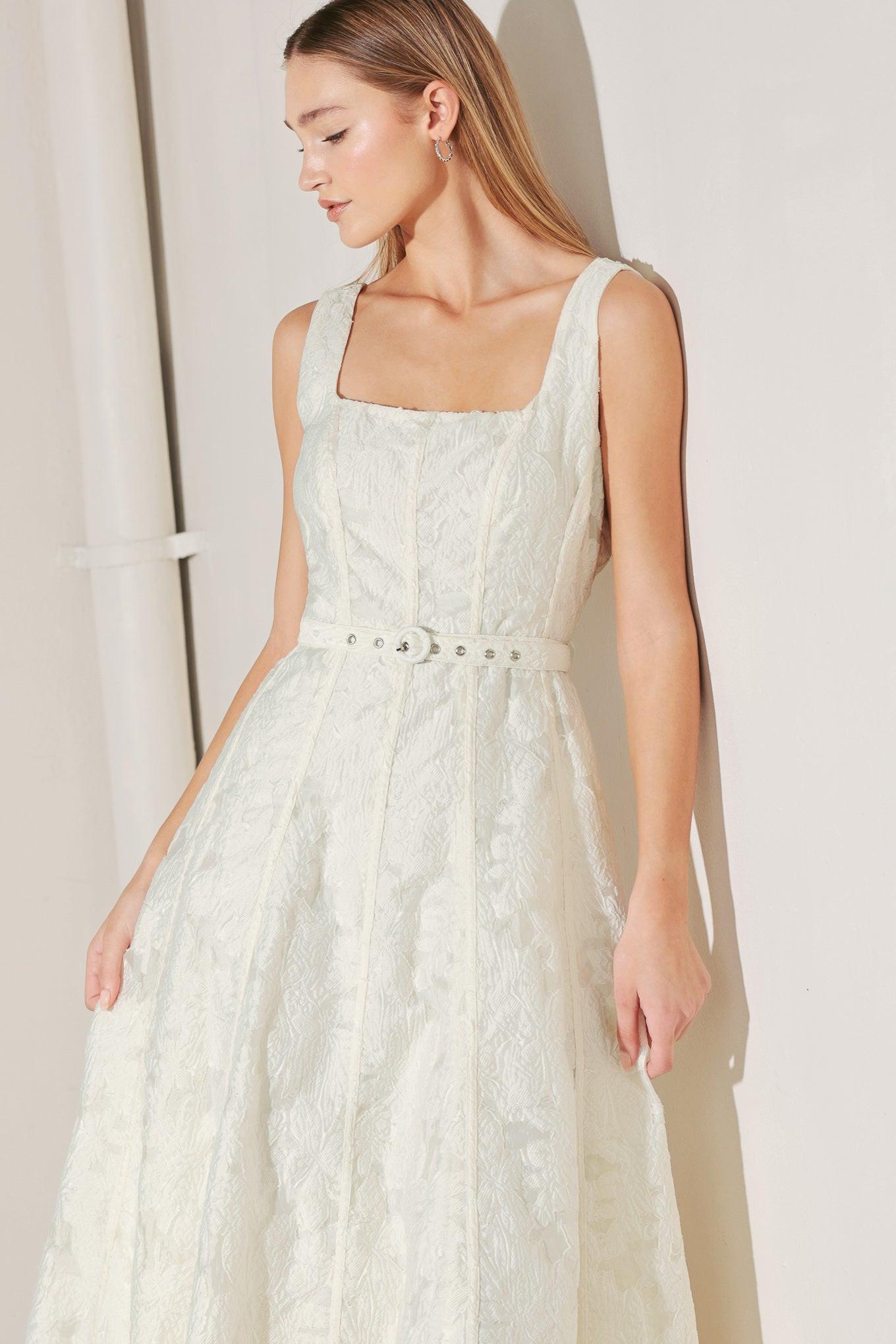 [PREORDER] LOVE IN SLOW MOTION WOVEN JACQUARD MIDI DRESS Flying Tomato