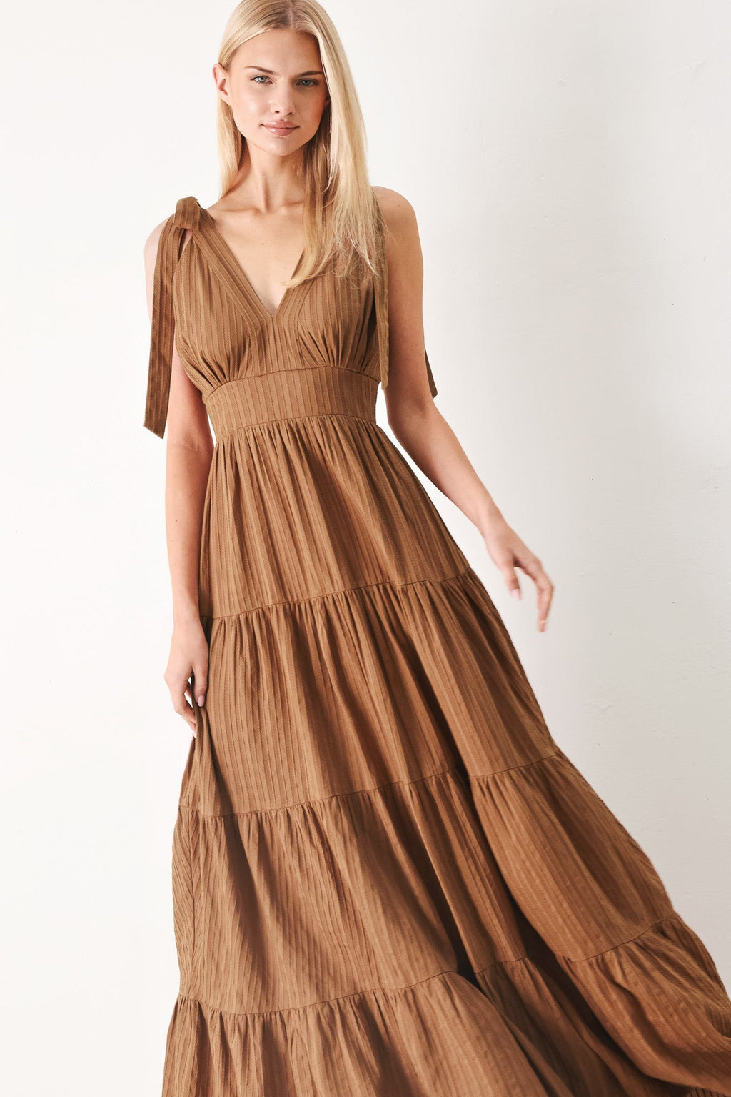 CALM BEAUTY WOVEN MAXI DRESS Flying Tomato