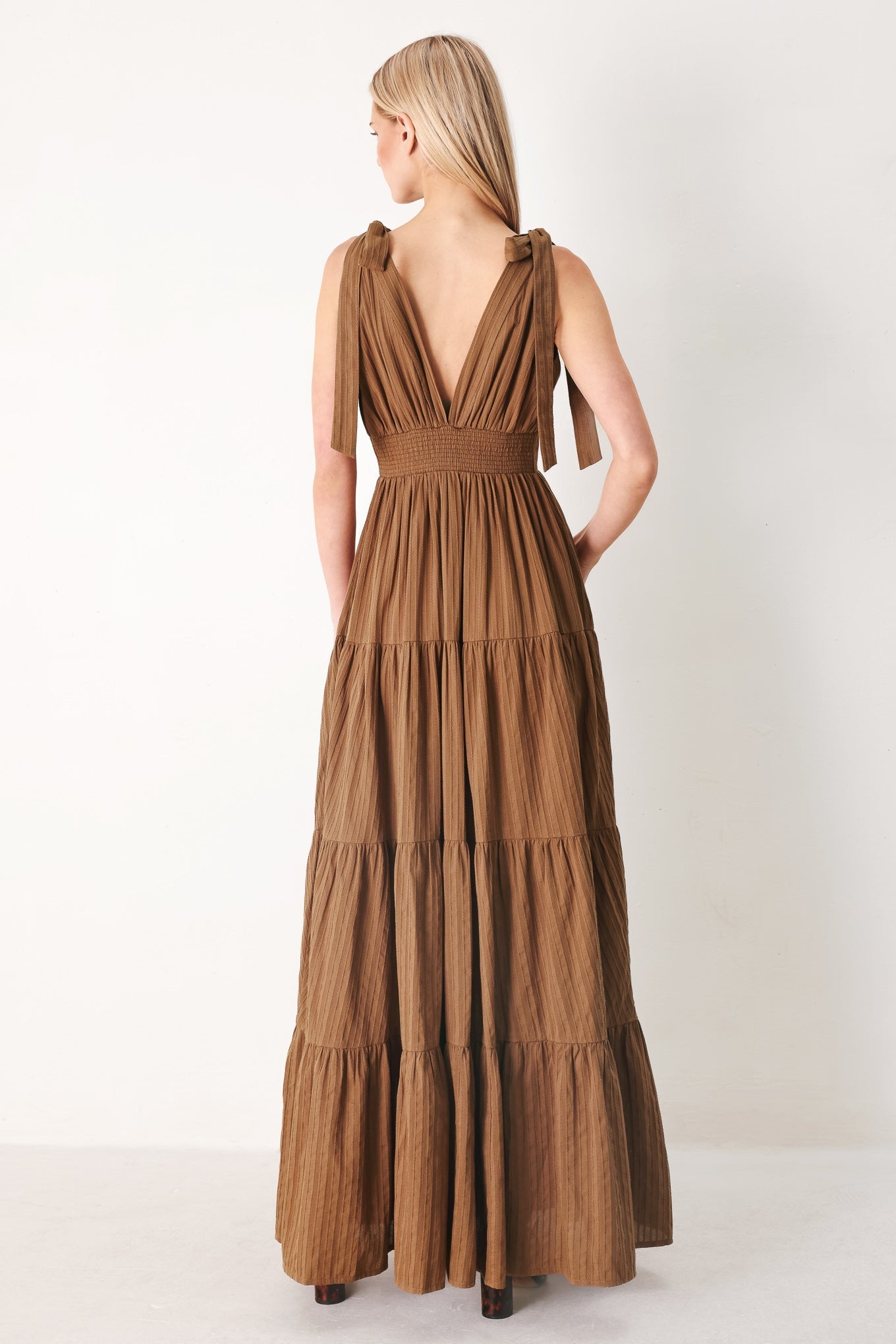 CALM BEAUTY WOVEN MAXI DRESS Flying Tomato