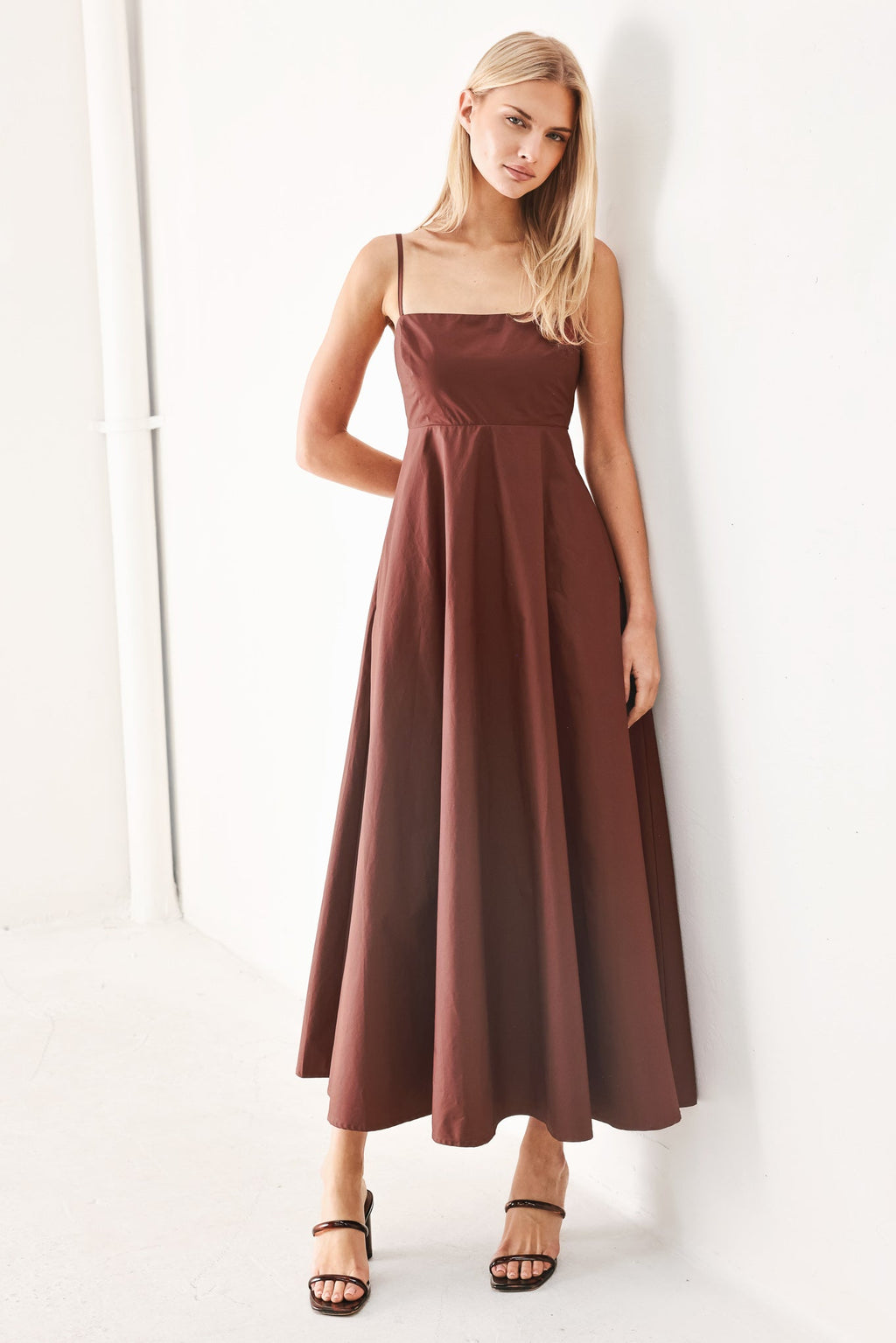 QUIET LUXE WOVEN MIDI DRESS Flying Tomato
