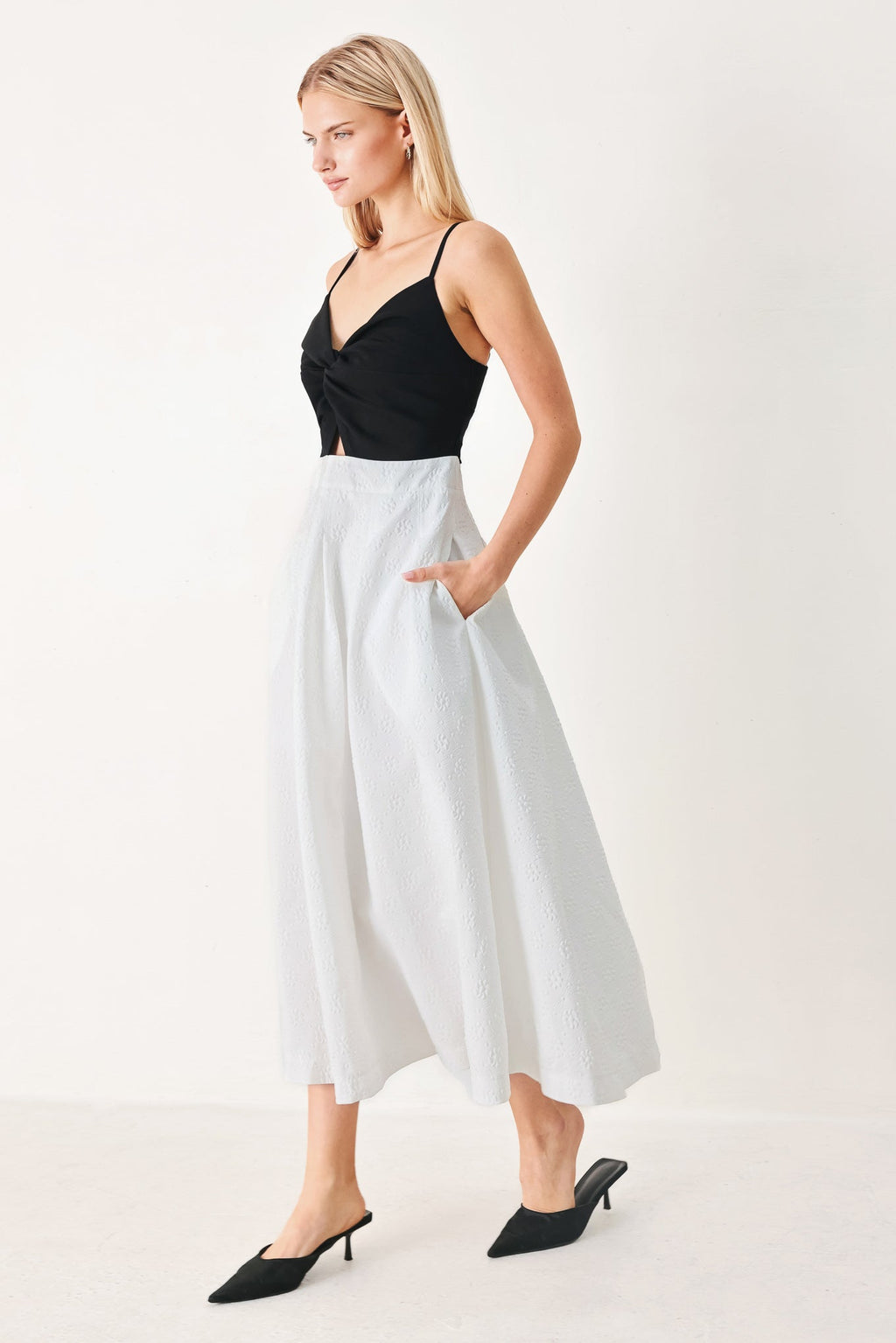 MODERN CONTRAST MIDI DRESS Flying Tomato