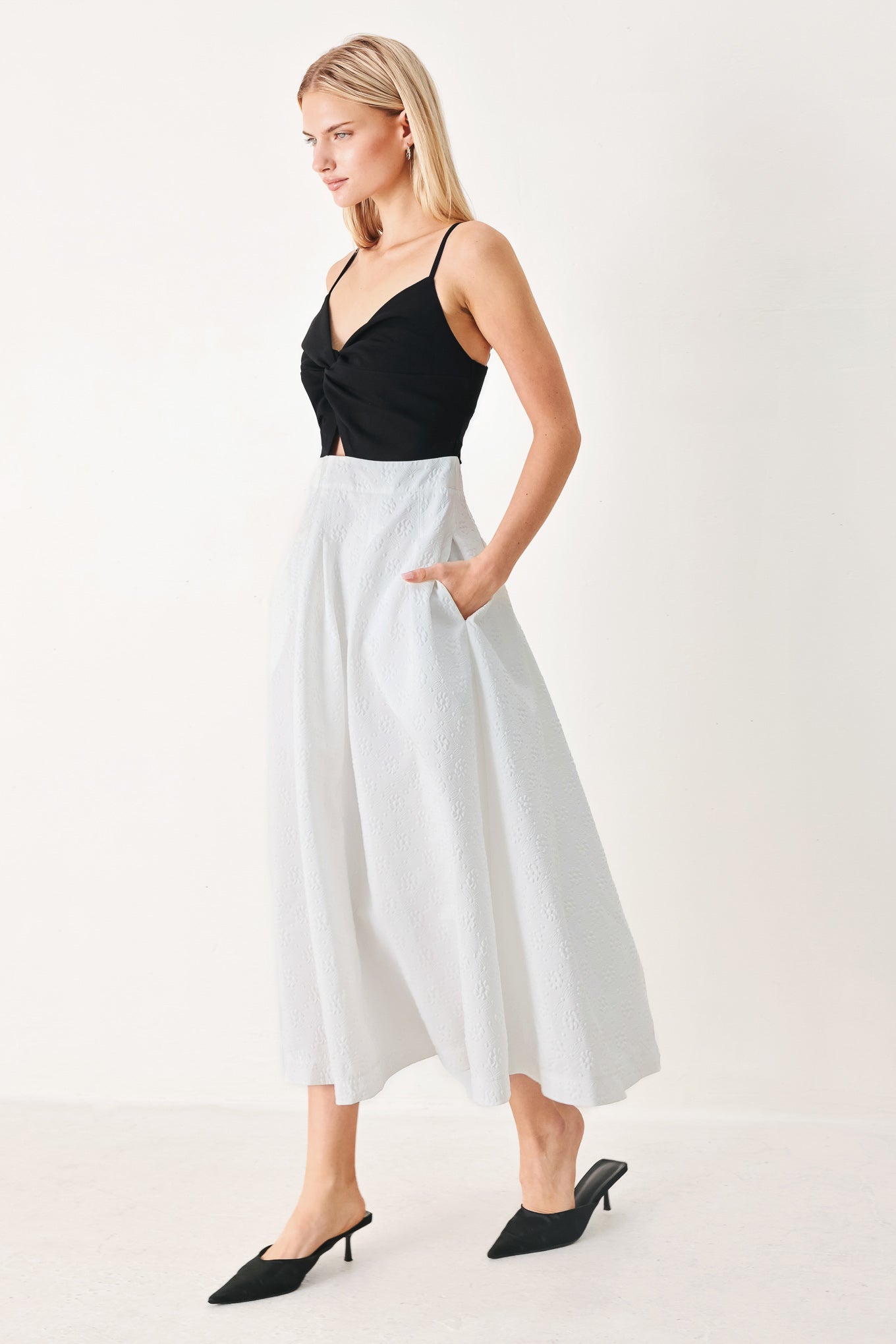 MODERN CONTRAST MIDI DRESS Flying Tomato
