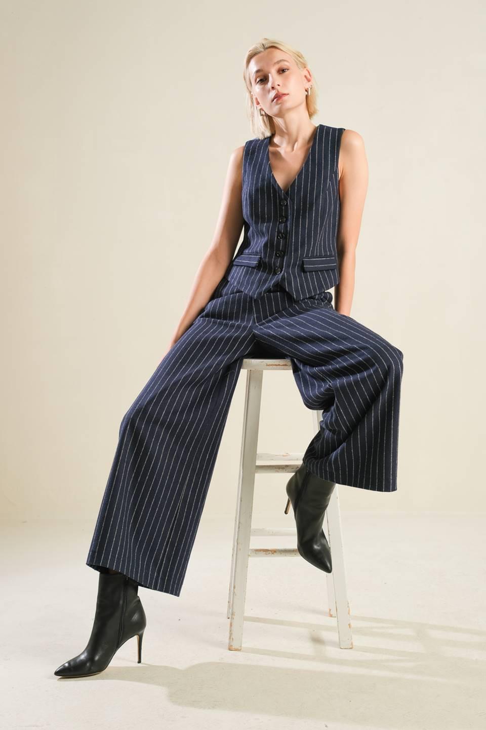 FOREVER CONNECTED WOVEN VEST Flying Tomato