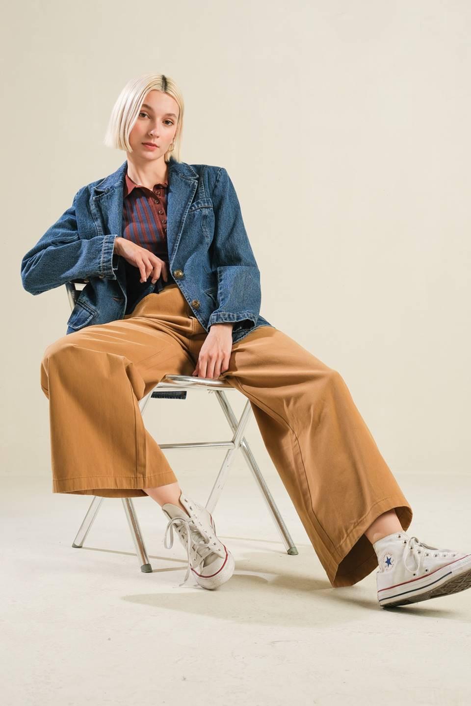 HOT TO GO DENIM BLAZER Flying Tomato