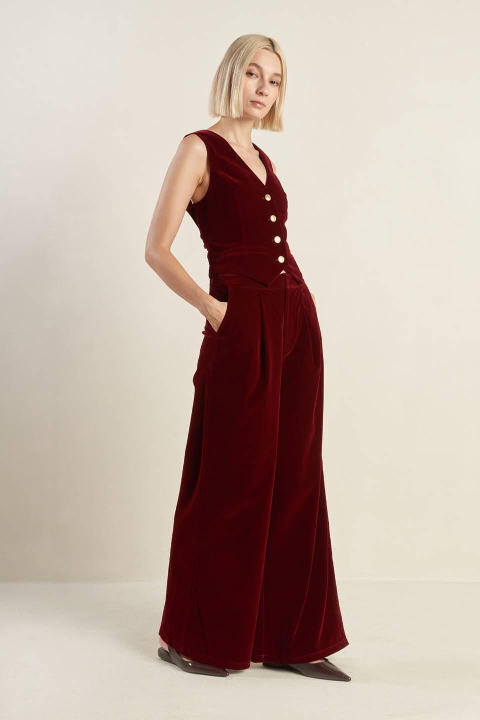 COY CHARM VELVET VEST Flying Tomato