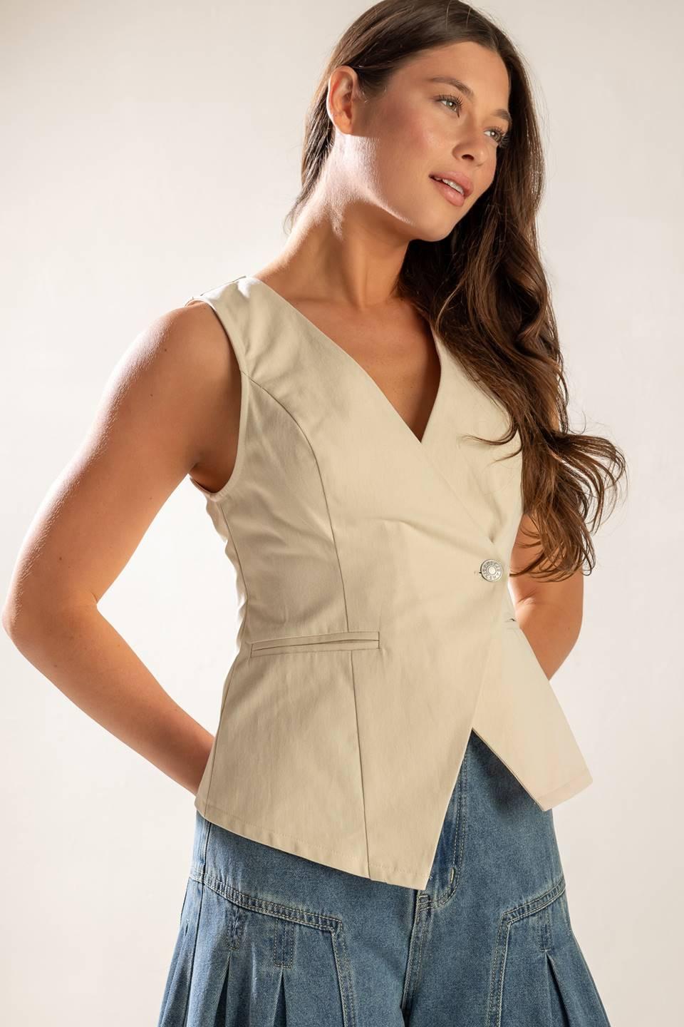 UNDENIABLE GROWTH WOVEN VEST Flying Tomato