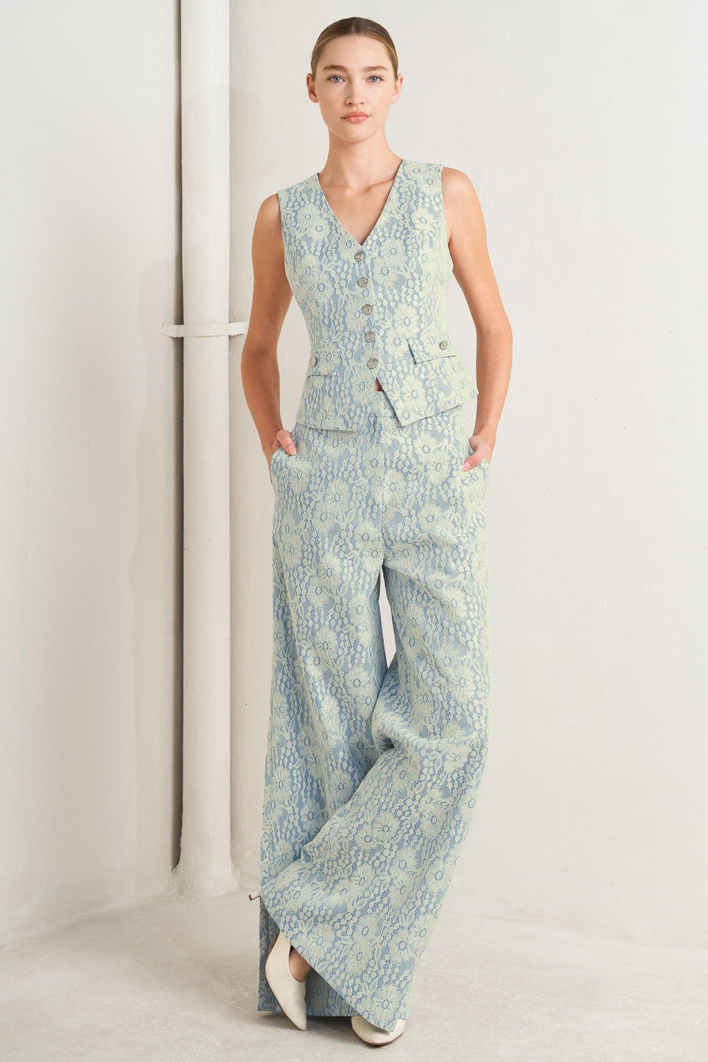 EASY ELEGANCE WOVEN LACE VEST Flying Tomato