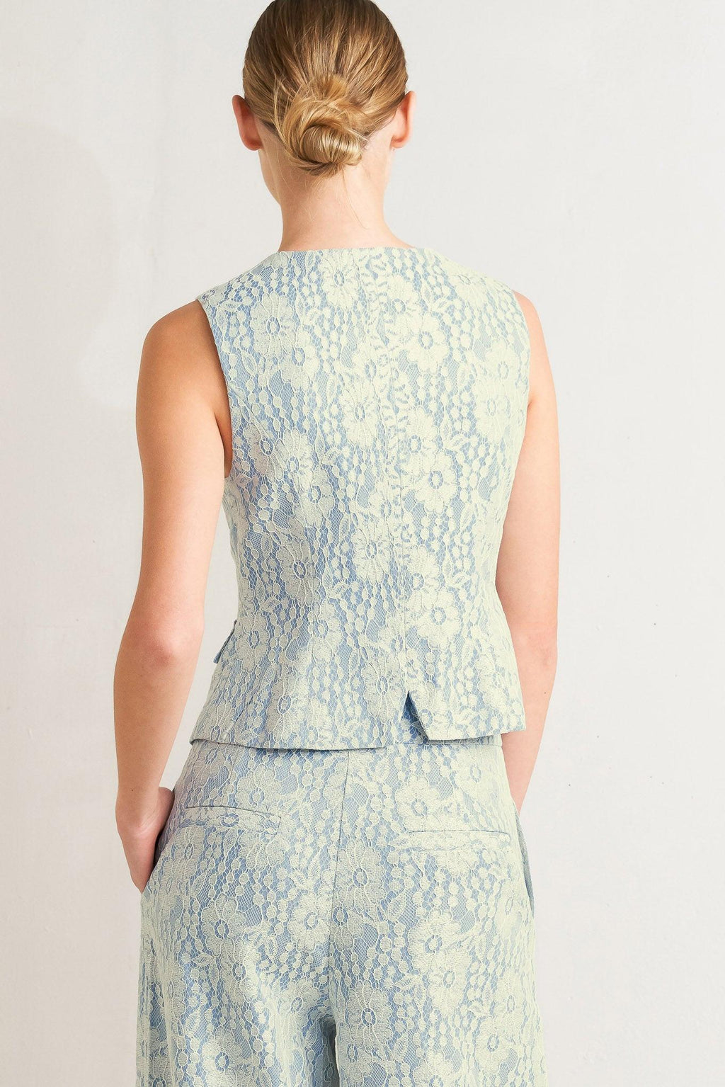 EASY ELEGANCE WOVEN LACE VEST Flying Tomato