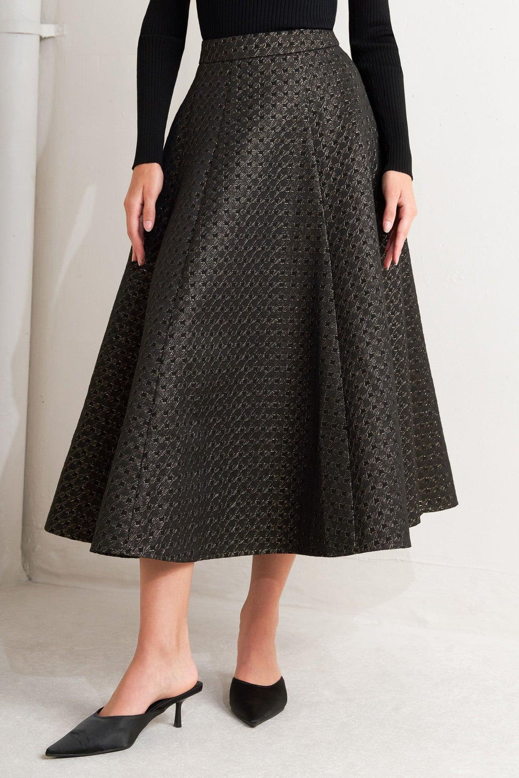 EVENING SCULPT METALLIC WOVEN CIRCLE SKIRT Flying Tomato