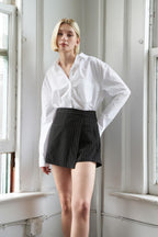 SMALL TOWN ROOTS WOVEN SKORT Flying Tomato