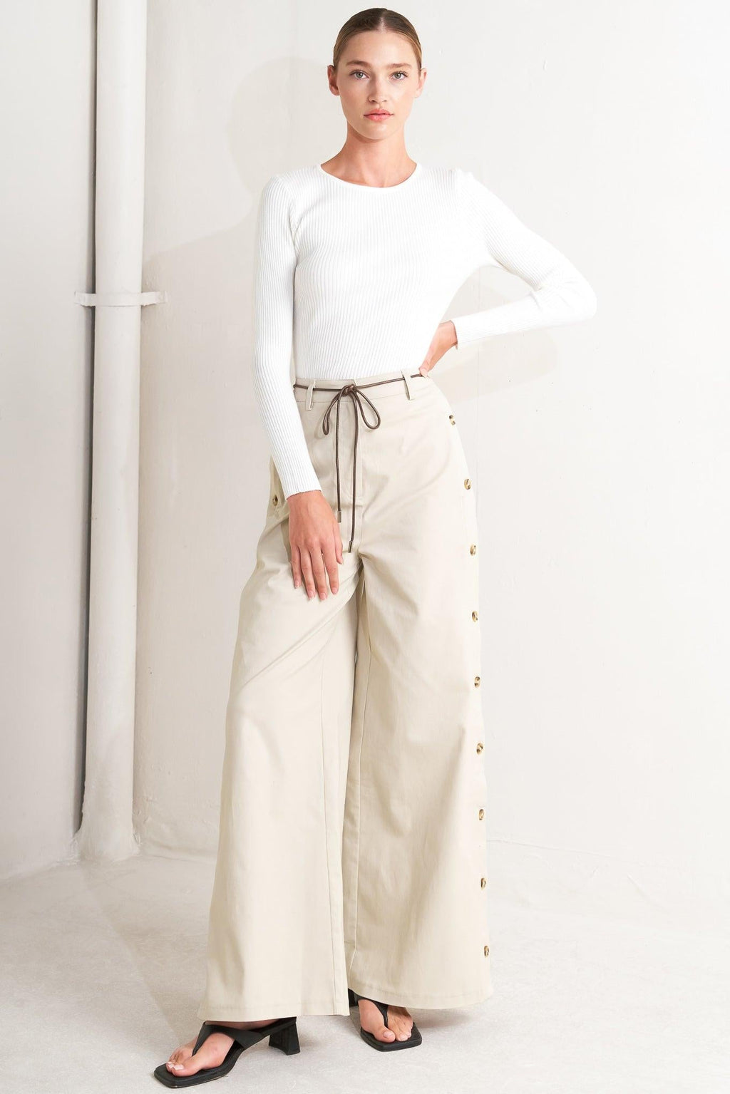CONTEMPORARY EDGE WOVEN PANTS Flying Tomato