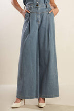 WONDERING WHY LIGHT DENIM PANTS Flying Tomato