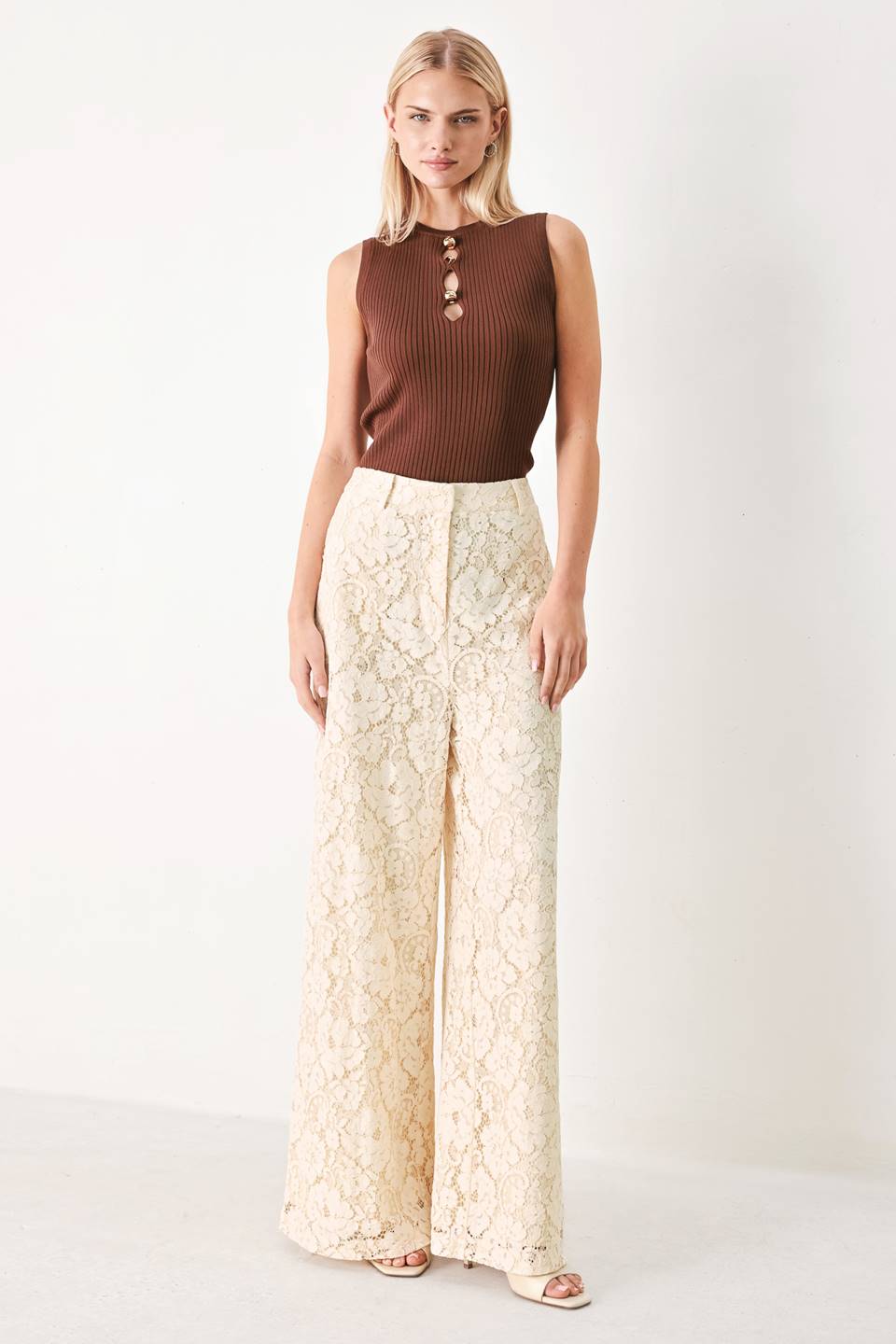 DELICATE BEAUTY WOVEN LACE PANTS Flying Tomato
