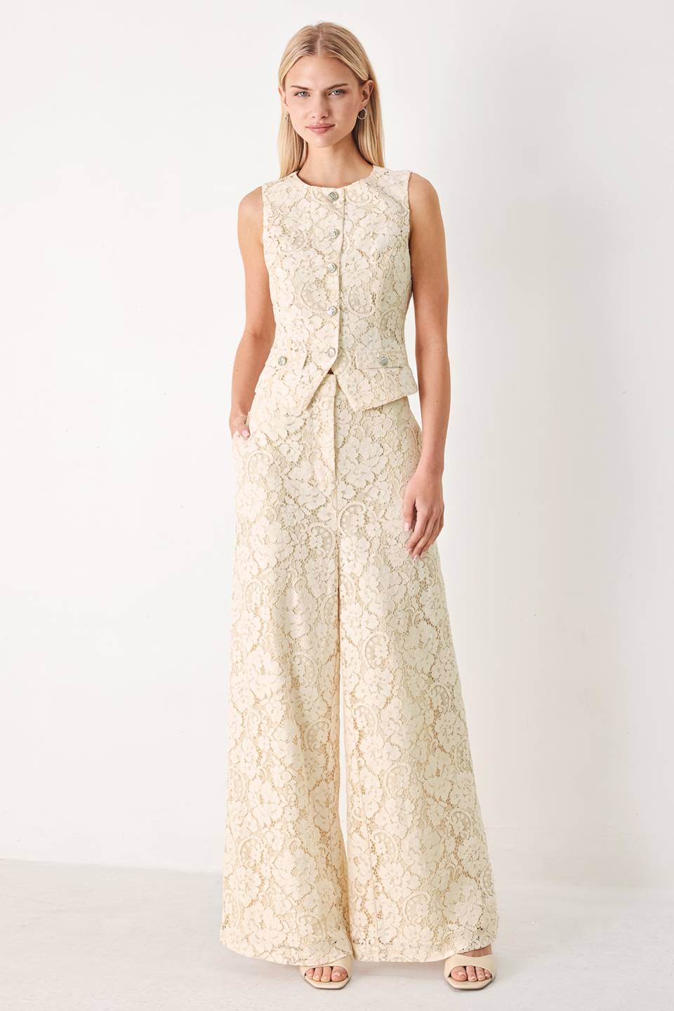 DELICATE BEAUTY WOVEN LACE PANTS Flying Tomato