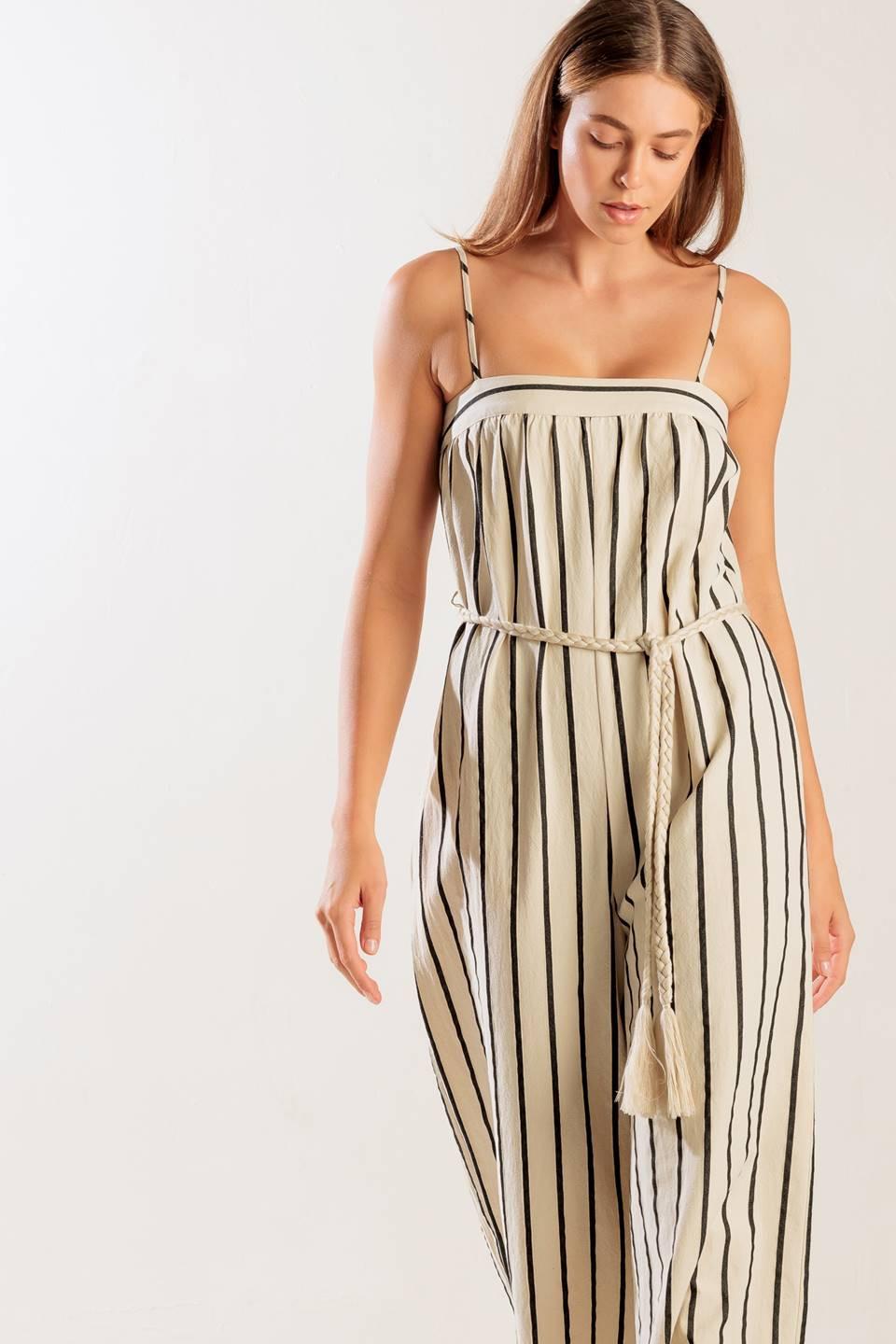 JUST THE BEGINNING WOVEN JUMPSUIT Flying Tomato