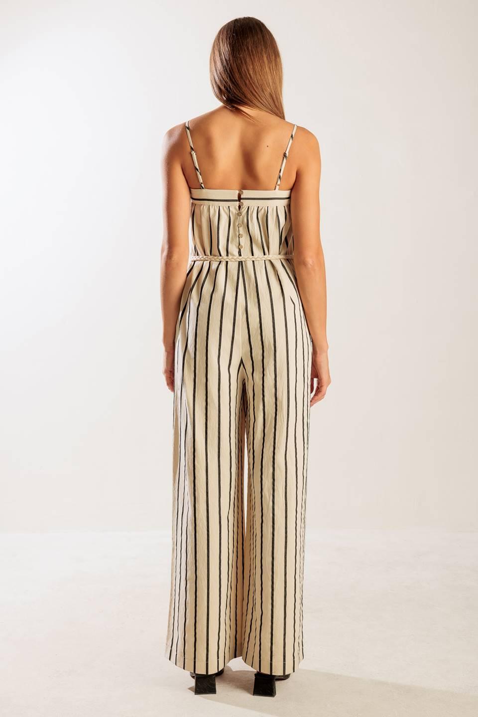 JUST THE BEGINNING WOVEN JUMPSUIT Flying Tomato