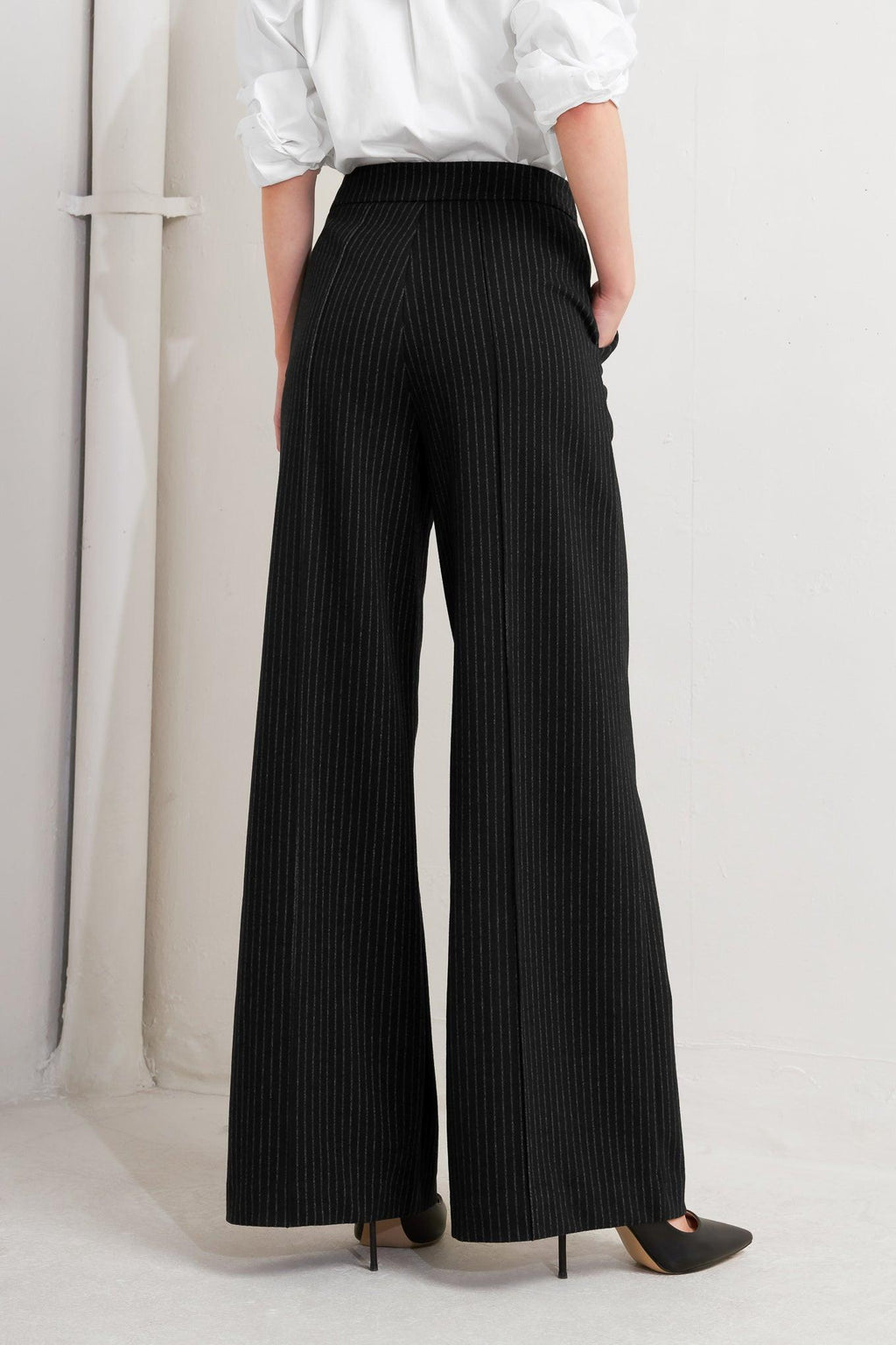 STRIDE TEMPO WOVEN PANTS Flying Tomato