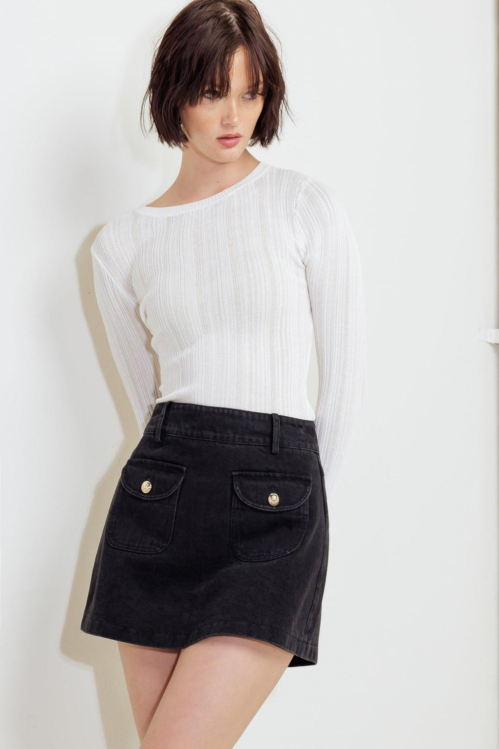 TAILORED FLOW BLACK WOVEN SKORT Flying Tomato