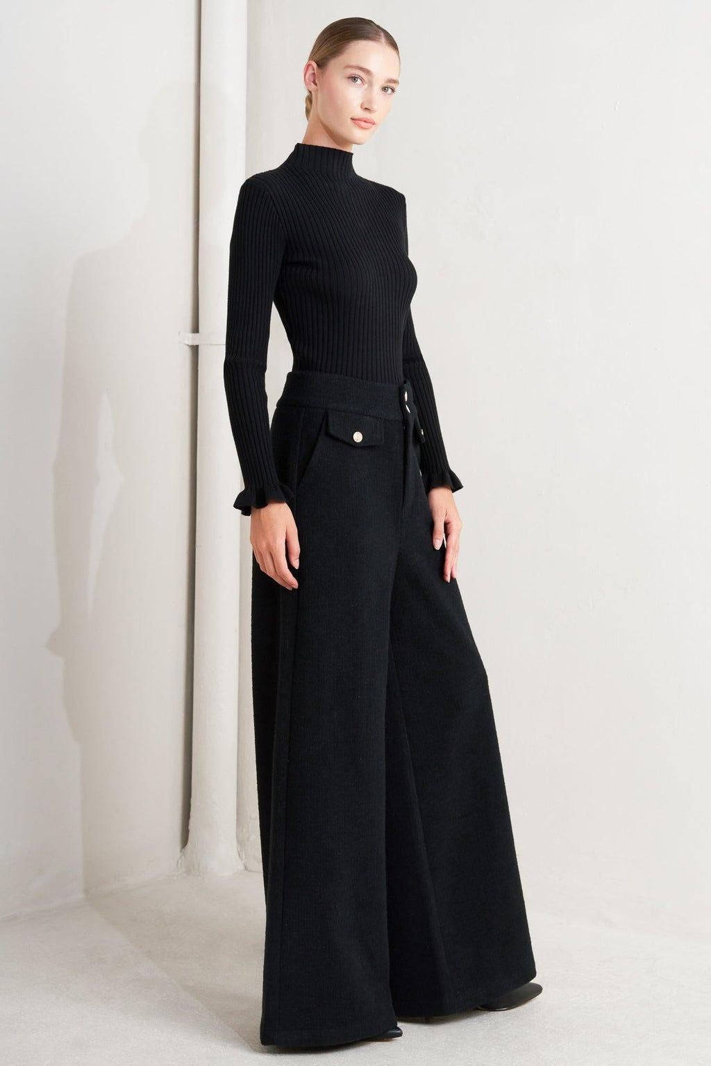 PRESTIGE VOLUME BLACK WOVEN PANTS Flying Tomato